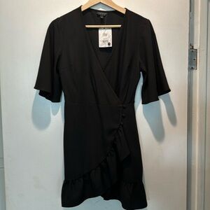 TopShop V-Neck Wrap Style Dress